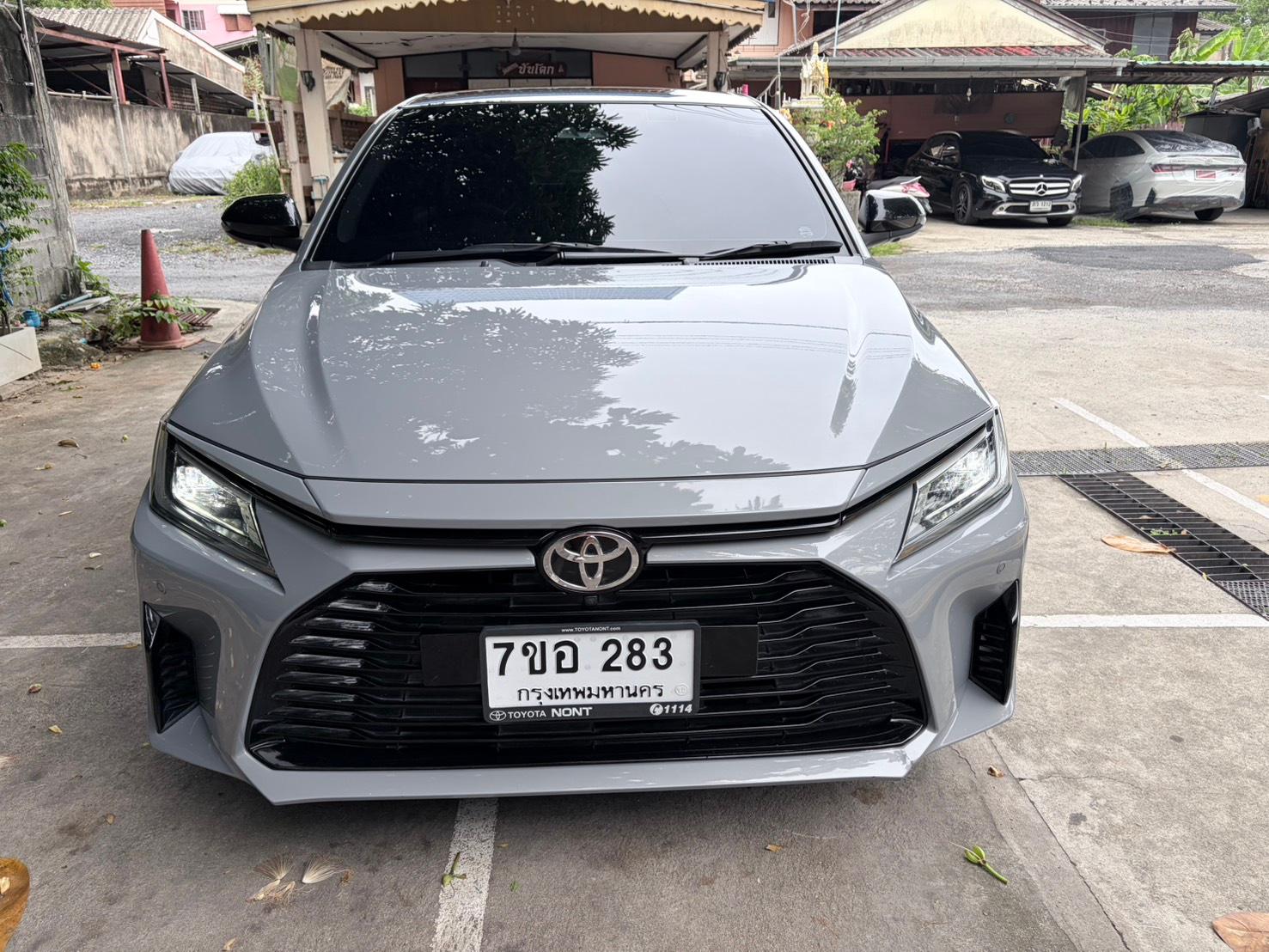 Toyota Yaris Ativ Nightshade — photo 1 of 11